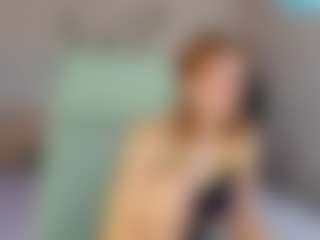 Live cam show with Lilli - Public on dropp.cam