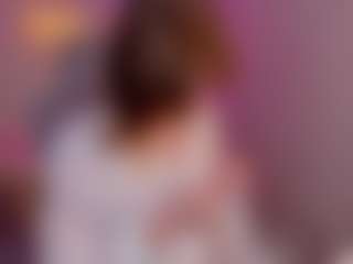 Live cam show with Lilli - Skinny on Camsoda