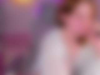Live cam show with Lilli - Smoking on SpunkLive