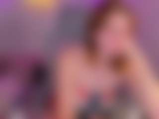 Live cam show with Lilli - Athletic Public on milfzrlive.com