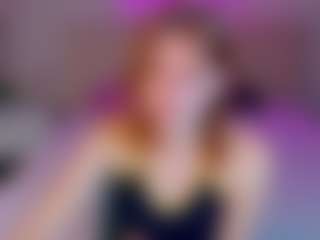 Live cam show with Lilli - Dirty Talk on Big Tits