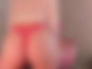 Live cam show with Lilli - Public on Camsoda