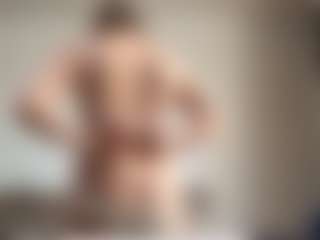 Live cam show with LisandraCelenza - Athletic on Strip Flash - Live Sex Shows