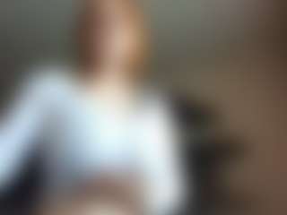 Live cam show with LisandraCelenza - Blonde Hair Big Tits on Hubzter Live