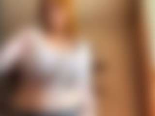 Live cam show with LisandraCelenza - Petite Teen (18+) on CSO-WL