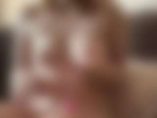 LisandraCelenza's Live Sex Cam Show