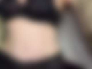 Live cam show with MadamMoreau - Mature on Hubzter Live