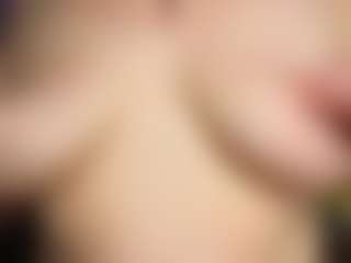 MadamMoreau MILF-webcamperformer live