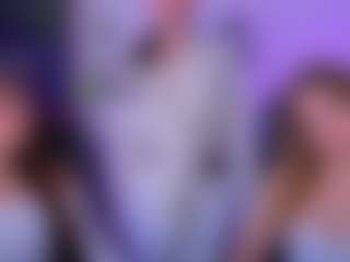 Live cam show with naomi-perl - Flashing on CamClone