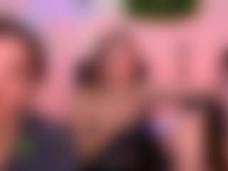 Live cam show with naomi-perl - Doggy Style on Milfs Live