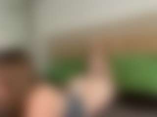 Live cam show with RickieTablada - Blue Eyes on CamwithHer