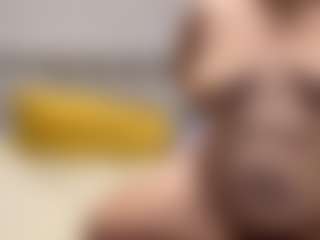 Live cam show with RoseCelina - Strip on hrnylive.com