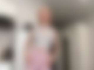 VannaMenaker's Live Sex Cam Show
