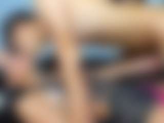 Live cam show with ale-lovx - Tease on Gym Cam Girls