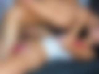 Live cam show with ale-lovx - Blowjob on TottyGirls