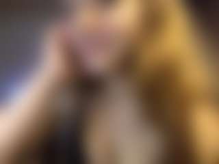 Aurora's Live Sex Cam Show