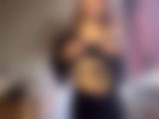 Live cam show with Aurora - Cute on Cam Slut