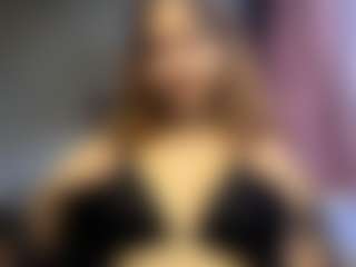 Aurora's Live Sex Cam Show