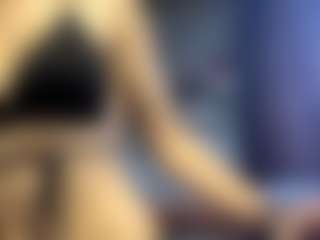 Live cam show with Aurora - Skinny on SpankPalCams