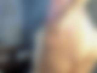 Coonie-Paige's Live Sex Cam Show