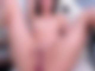 Coonie-Paige's Live Sex Cam Show