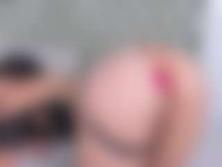 Live cam show with Coonie-Paige - Normal on Gym Cam Girls