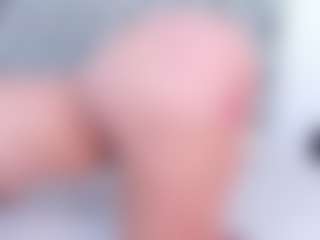 Live cam show with Coonie-Paige - Small Tits on x69.live