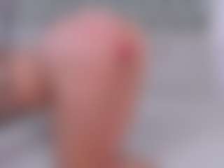 Live cam show with Coonie-Paige - Foot Fetish Brown Hair on PervPlay.com