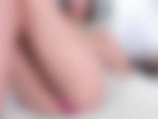 Coonie-Paige's Live Sex Cam Show