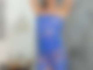 Live cam show with Coonie-Paige - Brown Hair Petite on Camsoda
