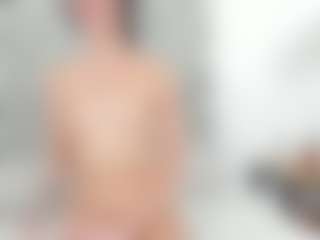 Coonie-Paige's Live Sex Cam Show