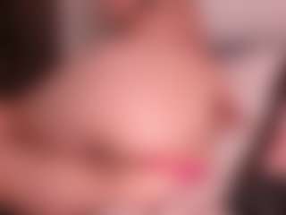 Live cam show with DinaCarter - Thin on Camsoda