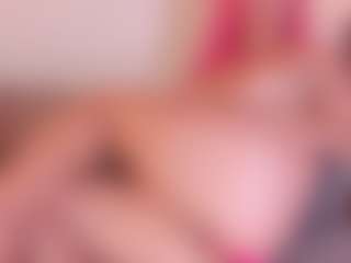 Live cam show with DinaCarter - Thin on Camming Site