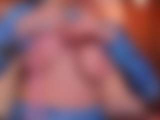 Live cam show with DinaCarter - Thin on SquirtSoMuch