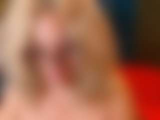 Live cam show with ElviraZoi - Granny on AdultVida.com