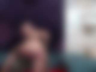 Live cam show with ElviraZoi - Dildo Or Vibrator Granny on livesexfox.com