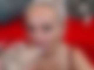 Live cam show with ElviraZoi - Granny Big Tits on SpunkLive