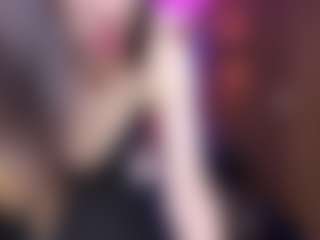 Live cam show with Emma-caarter - Spank on milfzrlive.com