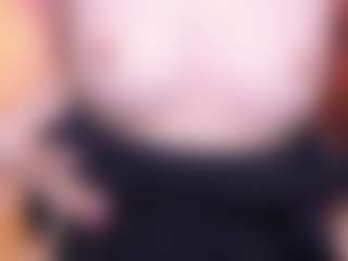 Spettacolo in cam dal vivo con Emma-caarter - Public su Camsoda