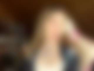 Live cam show with EuniceFerracioli - Blonde Hair on crypto-cams