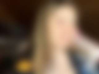 EuniceFerracioli's Live Sex Cam Show