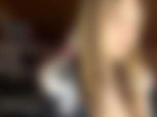 EuniceFerracioli's Live Sex Cam Show