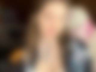 Live cam show with EuniceFerracioli - Shaved Pussy on SpankPalCams