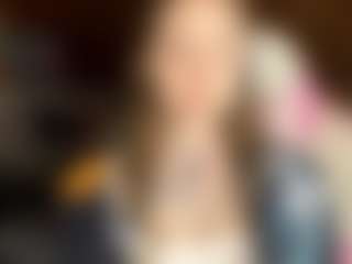EuniceFerracioli's Live Sex Cam Show