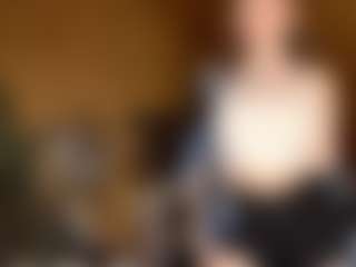 EuniceFerracioli's Live Sex Cam Show