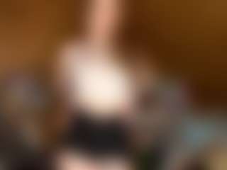 EuniceFerracioli's Live Sex Cam Show