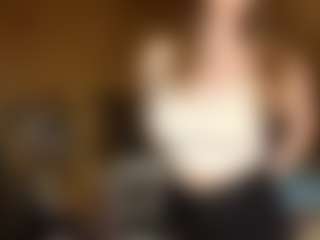 EuniceFerracioli's Live Sex Cam Show