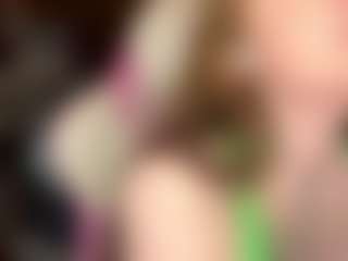 EuniceFerracioli's Live Sex Cam Show