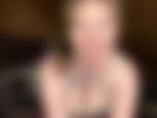 Live cam show with Emma - Big Tits Mature on SpunkLive