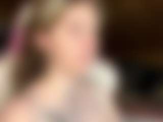 Live cam show with Emma - Spank Blonde Hair on SpunkLive